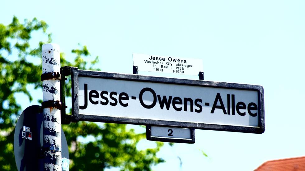 La Storia Di Come Jesse Owens Umiliò Il Regime Nazista